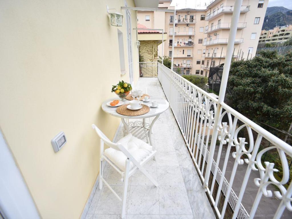 Casa Di Josephine Apartment Piano di Sorrento Luaran gambar
