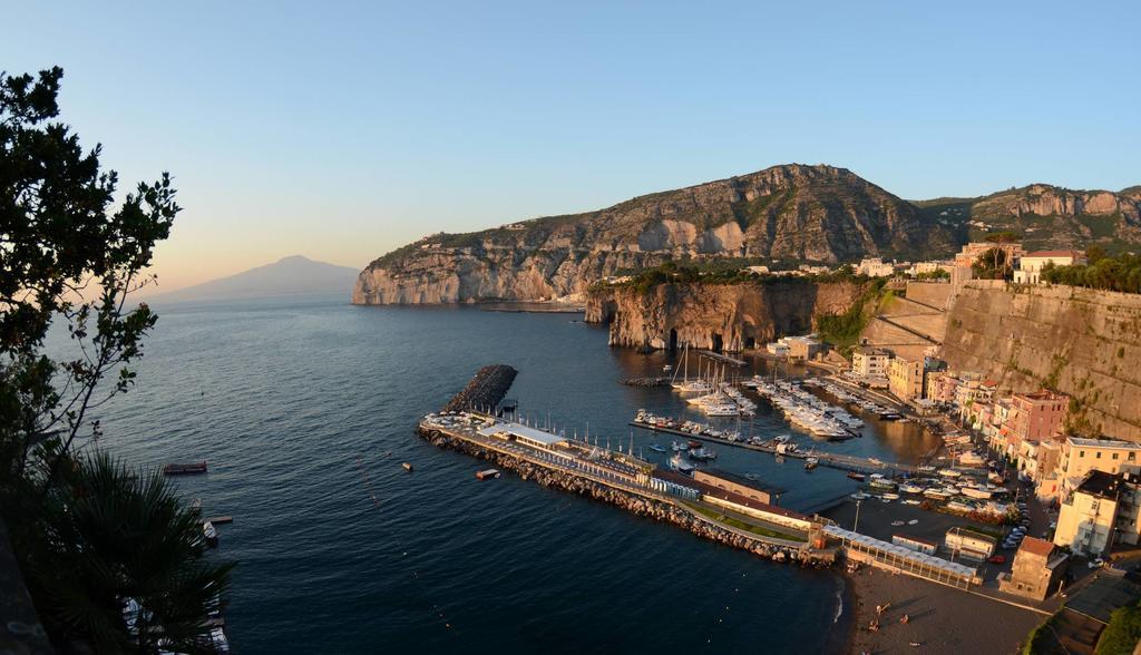 Casa Di Josephine Apartment Piano di Sorrento Luaran gambar